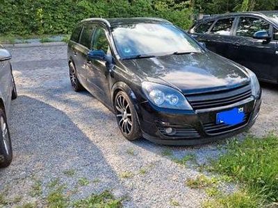 Schwarz Gebraucht 2005 Opel Astra Sport Kombi | 1.300 € (Guter Preis)