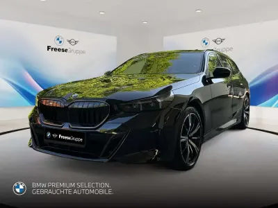Gebraucht BMW 540 M Sport 303 PS (222 kW) 2025 Schwarz Kombi