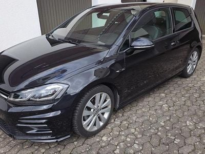 Gebraucht VW Golf VII Highline 125 PS (91 kW) 2018 Schwarz Limousine