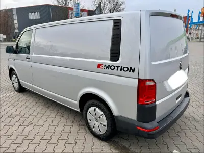 Usata VW Transporter 150 CV (110 kW) 2016 Argento Furgone
