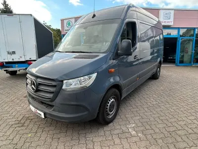 Gebraucht Mercedes E-Sprinter 85 kW (116 PS) 2020 Grau Van