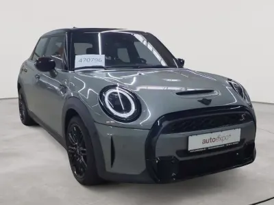 Gebraucht Mini Cooper S Classic 178 PS (130 kW) 2022 Moonwalk grey metallic Kleinwagen
