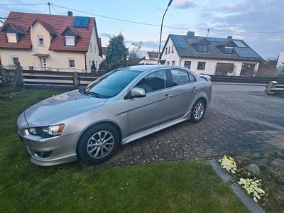 Gebraucht Mitsubishi Lancer 117 PS (86 kW) 2012 Silber Limousine