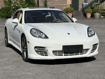 Gebraucht Porsche Panamera Turbo Sport 500 PS (367 kW) 2010 Carraraweiß Kleinwagen