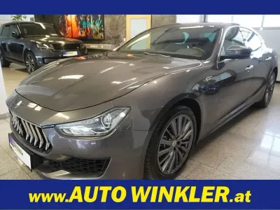 Usata Maserati Ghibli GT 330 CV (242 kW) 2022 Grigio Berlina