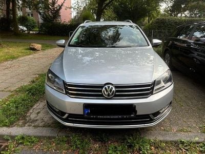 Gebraucht VW Passat Exclusive 140 PS (102 kW) 2012 Schwarz Kombi
