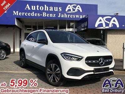 Gebraucht Mercedes GLA200 Night 163 PS (119 kW) 2021 Polarweiß SUV