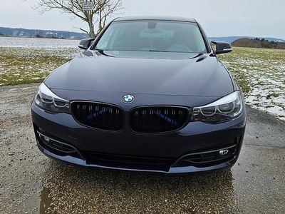 Gebraucht BMW 320 Gran Turismo 183 PS (134 kW) 2017 Blau Limousine