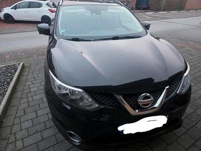Gebraucht Nissan Qashqai 116 PS (85 kW) 2016 Schwarz SUV