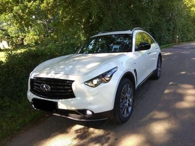 Infiniti QX70