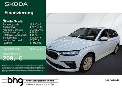 Gebraucht Skoda Scala Essence 95 PS (69 kW) 2025 Moonweiß perleffekt Kleinwagen