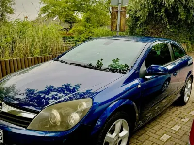 Gebraucht Opel Astra GTC 140 PS (102 kW) 2006 Blau Coupé