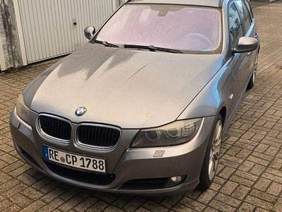Gebraucht BMW 320 170 PS (125 kW) 2008 Schwarz Kombi