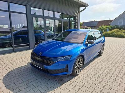 Raceblaumetallic Gebraucht 2024 Skoda Octavia SportLine Kombi | 35.900 € (Etwas zu teuer)