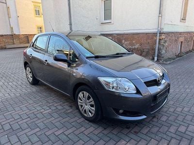 Grau Gebraucht 2008 Toyota Auris Limousine | 4.444 € (Fairer Preis)