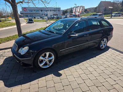 Usata Mercedes C180 Avantgarde 143 CV (105 kW) 2005 Nero Station wagon