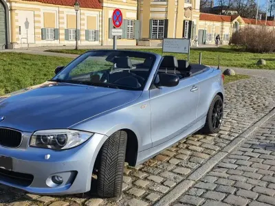 Gebraucht BMW 118 Cabriolet 143 PS (105 kW) 2012 Blau Cabrio