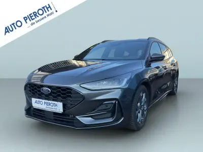 Gebraucht Ford Focus 125 PS (91 kW) 2024 Grau Kleinwagen