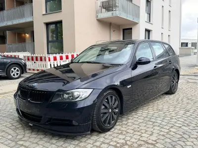 Gebraucht BMW 320 177 PS (130 kW) 2008 Schwarz Kombi