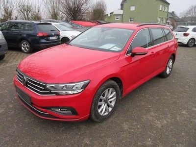 Tornadorot Gebraucht 2023 VW Passat Business Kombi | 19.788 € (Superpreis)