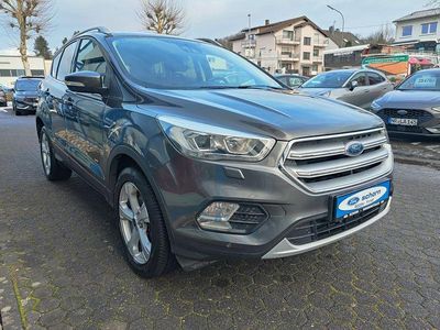 Gebraucht Ford Kuga Titanium 150 PS (110 kW) 2017 Grau SUV