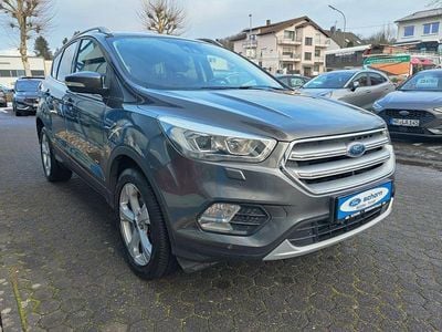 Grau Gebraucht 2017 Ford Kuga Titanium SUV | 15.790 € (Fairer Preis)