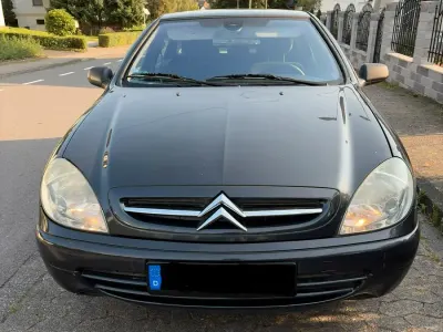 Gebraucht Citroën Xsara 80 PS (58 kW) 2001 Schwarz Limousine