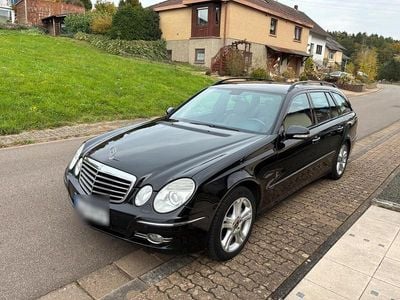 Gebraucht Mercedes E220 Avantgarde 170 PS (125 kW) 2008 Schwarz Kombi
