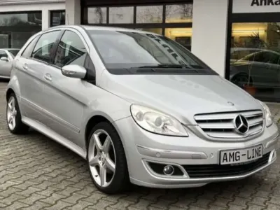 Begagnad Mercedes 200 136 HK (100 kW) 2006 Sedan