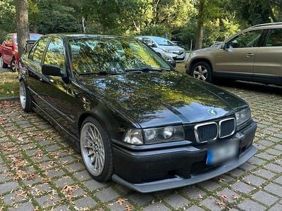Gebraucht BMW 328 220 PS (161 kW) 1998 Schwarz Limousine
