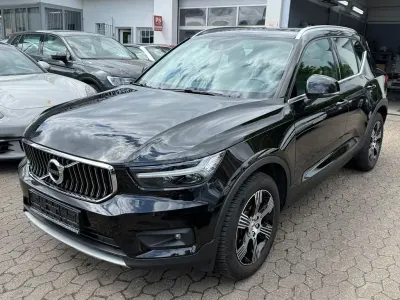 Używany Volvo XC40 Inscription 150 KM (110 kW) 2019 Czarny SUV