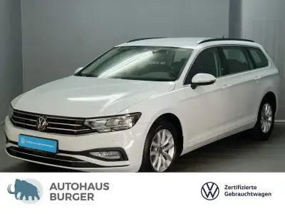 Gebraucht VW Passat Business 150 PS (110 kW) 2023 2y gletscherweiß metallic (metallic) Kombi