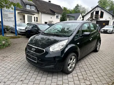 Używany Kia Venga Edition 7 90 KM (66 kW) 2012 Czarny Hatchback