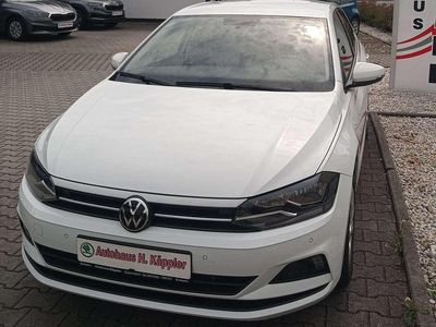 Pure white uni Gebraucht 2021 VW Polo Comfortline Limousine | 16.900 € (Fairer Preis)