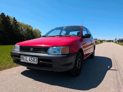 Second-hand Toyota Starlet 75 CP (55 kW) 1994 Roșu Hatchback