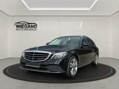 Second-hand Mercedes C200 Business 184 CP (135 kW) 2019 Negru Berlinǎ