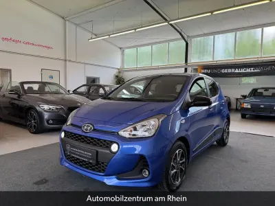 Gebraucht Hyundai i10 GO! 67 PS (49 kW) 2018 Blau Kleinwagen