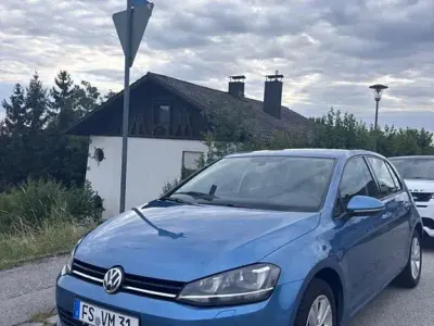 Gebraucht VW Golf VII Comfortline 110 PS (80 kW) 2015 Blau Kombi