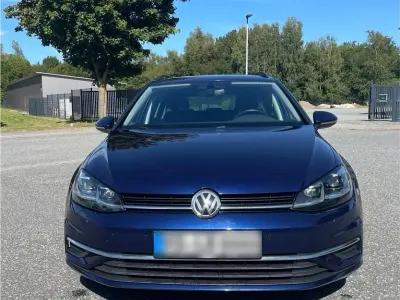 Gebraucht VW Golf VII Comfortline 150 PS (110 kW) 2019 Blau Kombi