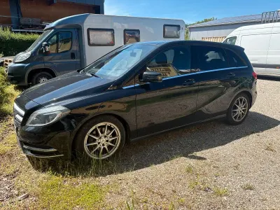 Gebraucht Mercedes B200 156 PS (114 kW) 2013 Schwarz Van / Kleinbus