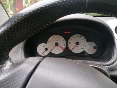 Gebraucht Peugeot 206 CC Quiksilver 109 PS (80 kW) 2006 Silber Cabrio