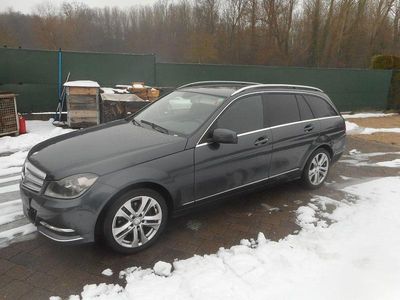Usata Mercedes C200 136 CV (100 kW) 2013 Grigio Station wagon