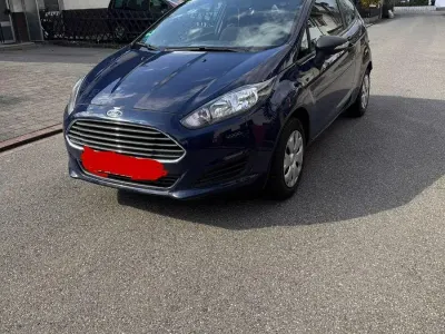 Gebraucht Ford Fiesta Trend 60 PS (44 kW) 2013 Blau Kleinwagen