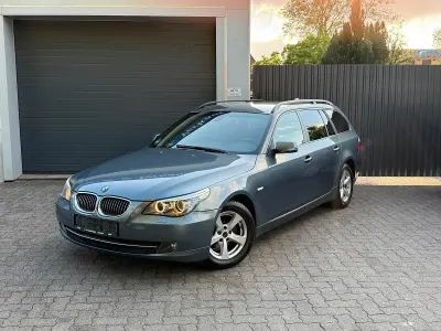 Gebraucht BMW 523 190 PS (139 kW) 2009 Blau Kombi