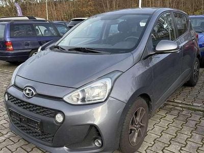 Grau Gebraucht 2018 Hyundai i10 Trend Kleinwagen | 7.500 € (Fairer Preis)