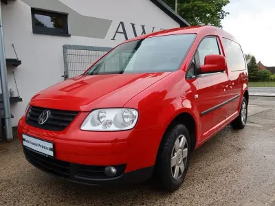 Gebraucht VW Caddy Team 102 PS (75 kW) 2010 Rot Van / Kleinbus