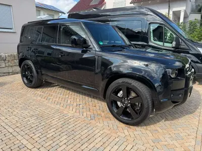 Gebraucht Land Rover Defender 300 PS (220 kW) 2023 Schwarz SUV
