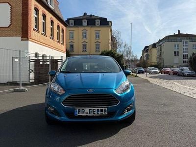 Gebraucht Ford Fiesta Trend 80 PS (58 kW) 2013 Blau Kleinwagen