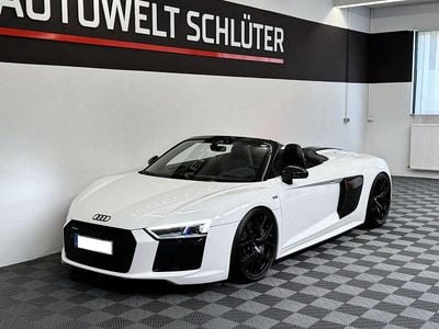 Weiß Gebraucht 2016 Audi R8 Spyder Sport Cabrio | 123.000 € (Teuer)