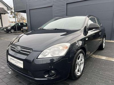 Usado Kia Ceed EX 126 CV (92 kW) 2008 Negro Utilitario